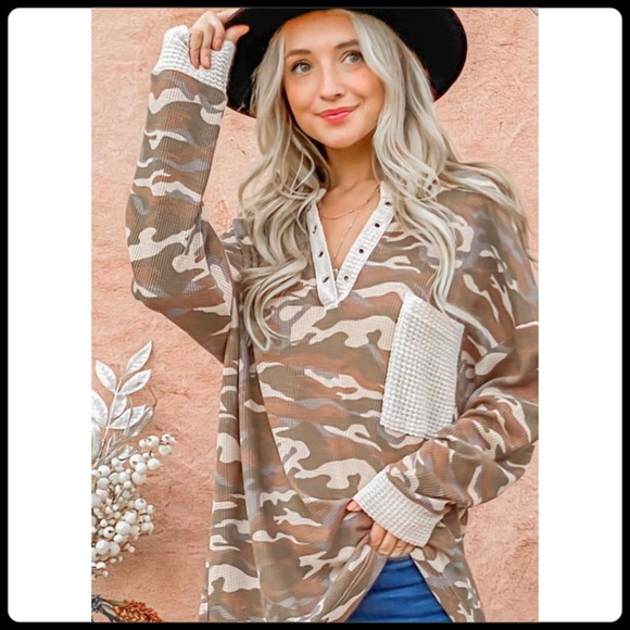 🛑 no offers below wholesale 🛑 NWT! Camo thermal knit shirt with waffle - Picture 3 of 6